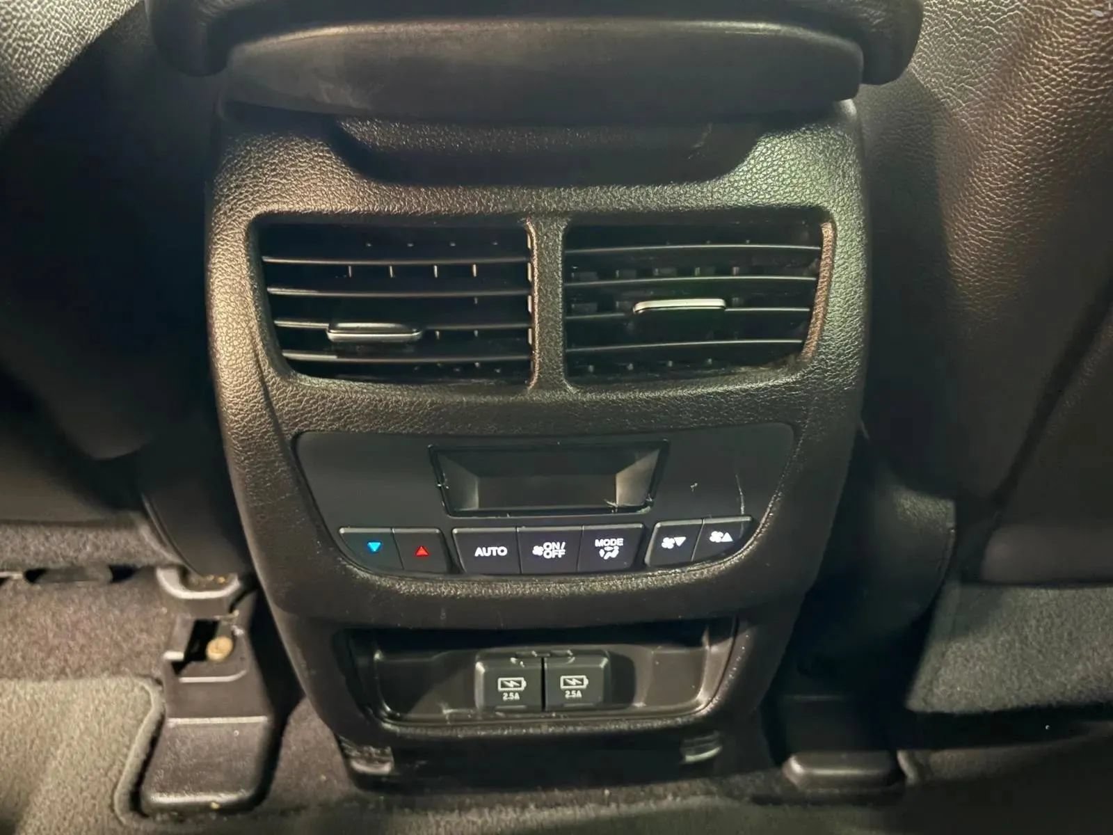 Used 2020 Acura MDX SH-AWD image 30