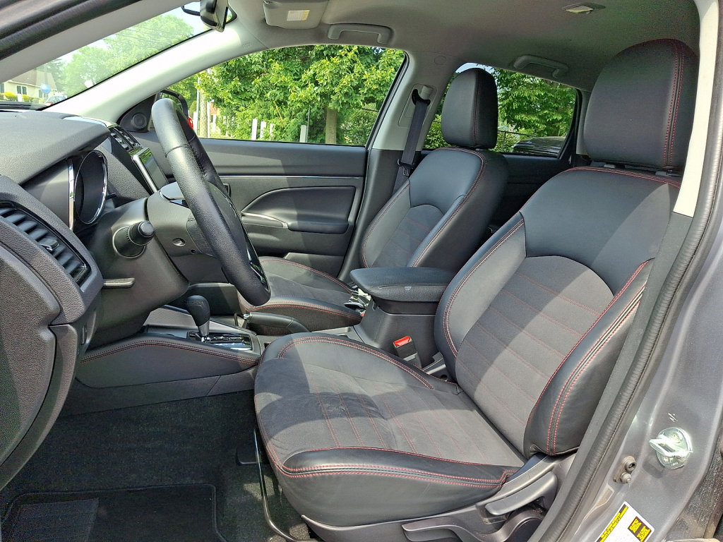 Used 2024 Mitsubishi Outlander Sport ES AWD/4WD image 24