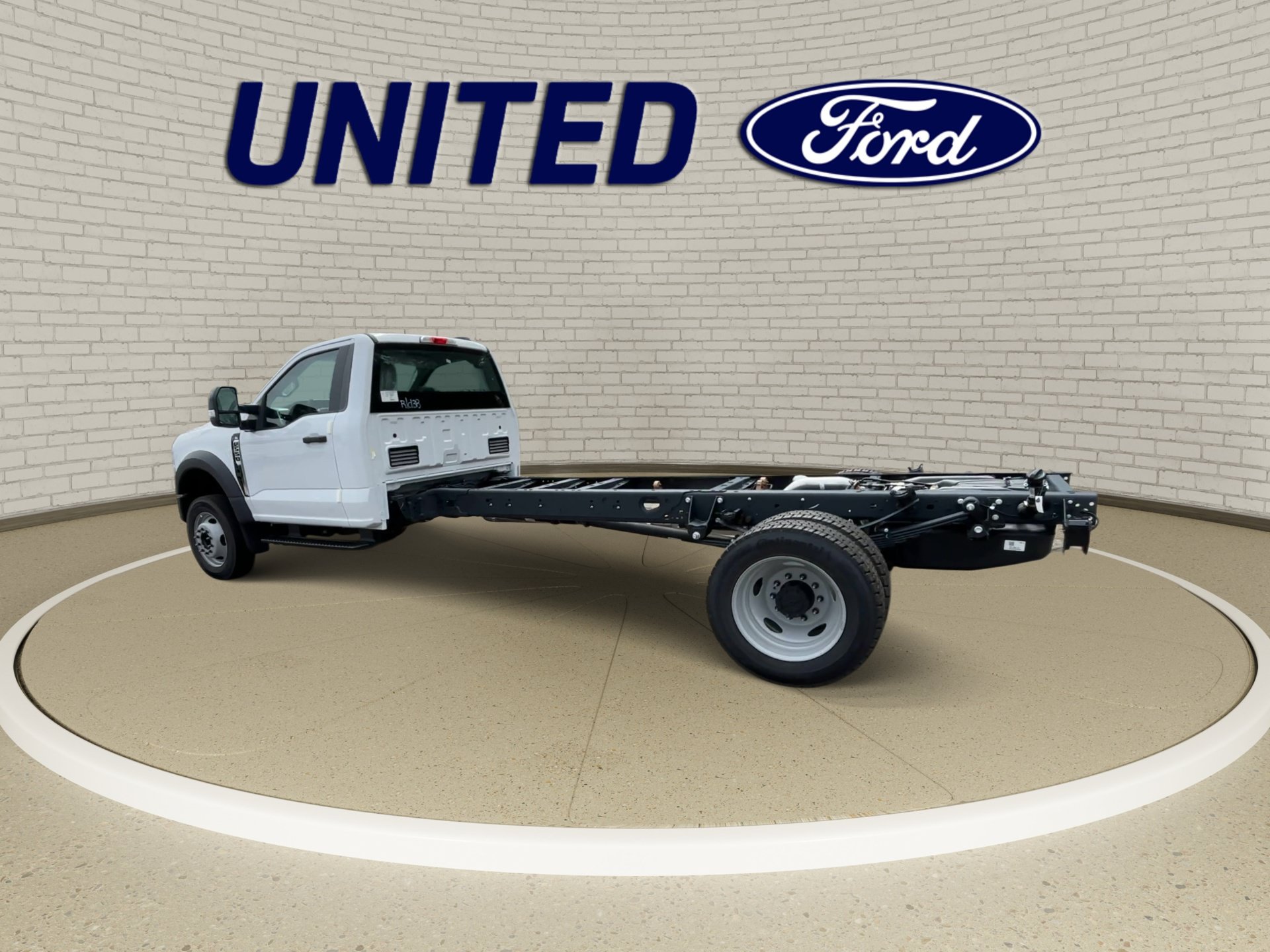 New 2026 Ford F550 2WD Regular Cab Super Duty image 6