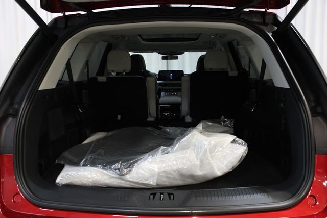 New 2026 Lincoln Aviator Reserve AWD/4WD image 59