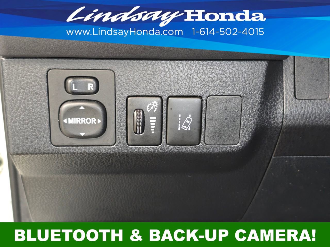 Used 2018 Toyota RAV4 LE w/ All Weather Liner Package image 22