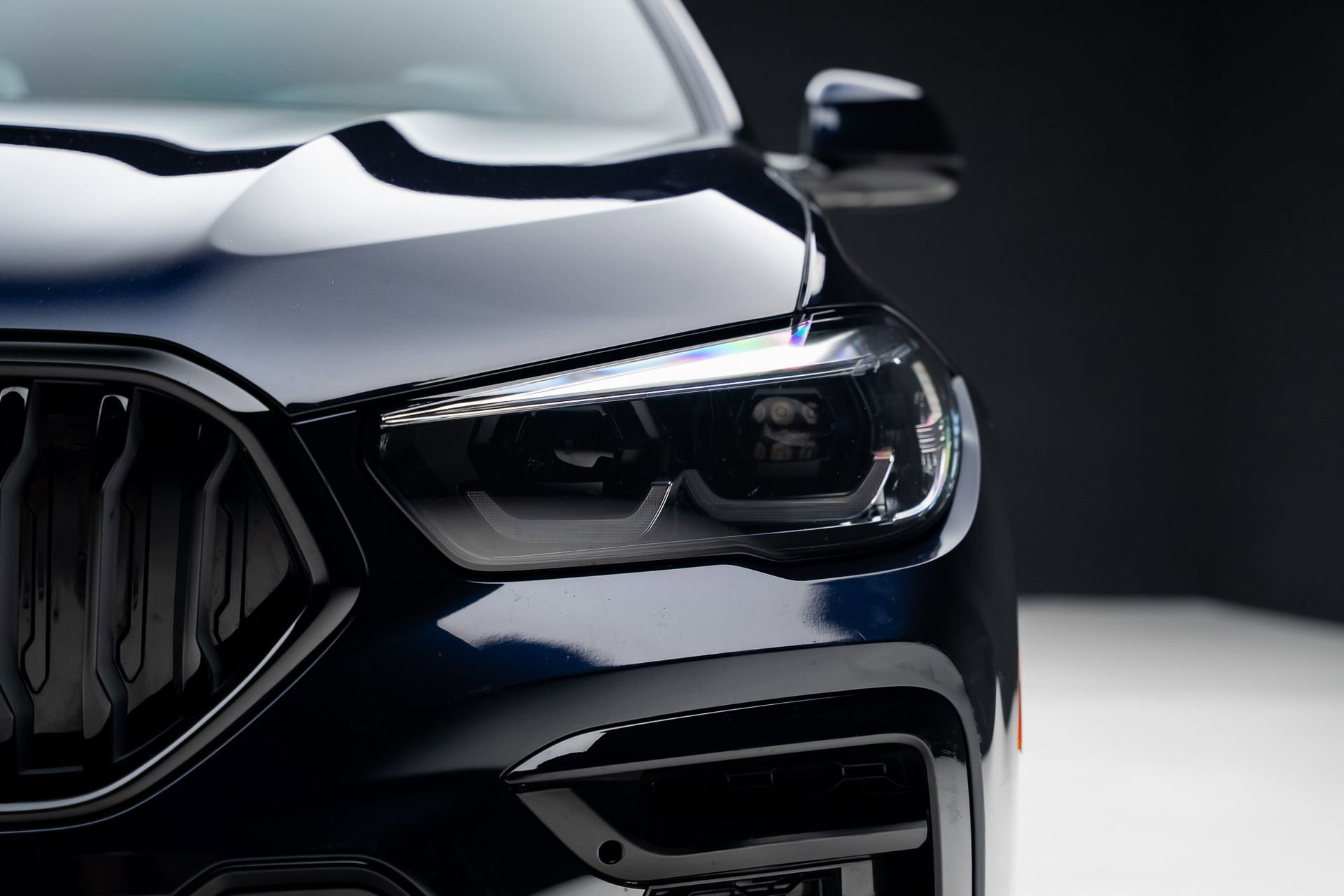Used 2023 BMW X6 M50i w/ Parking Assistance Package AWD/4WD image 10