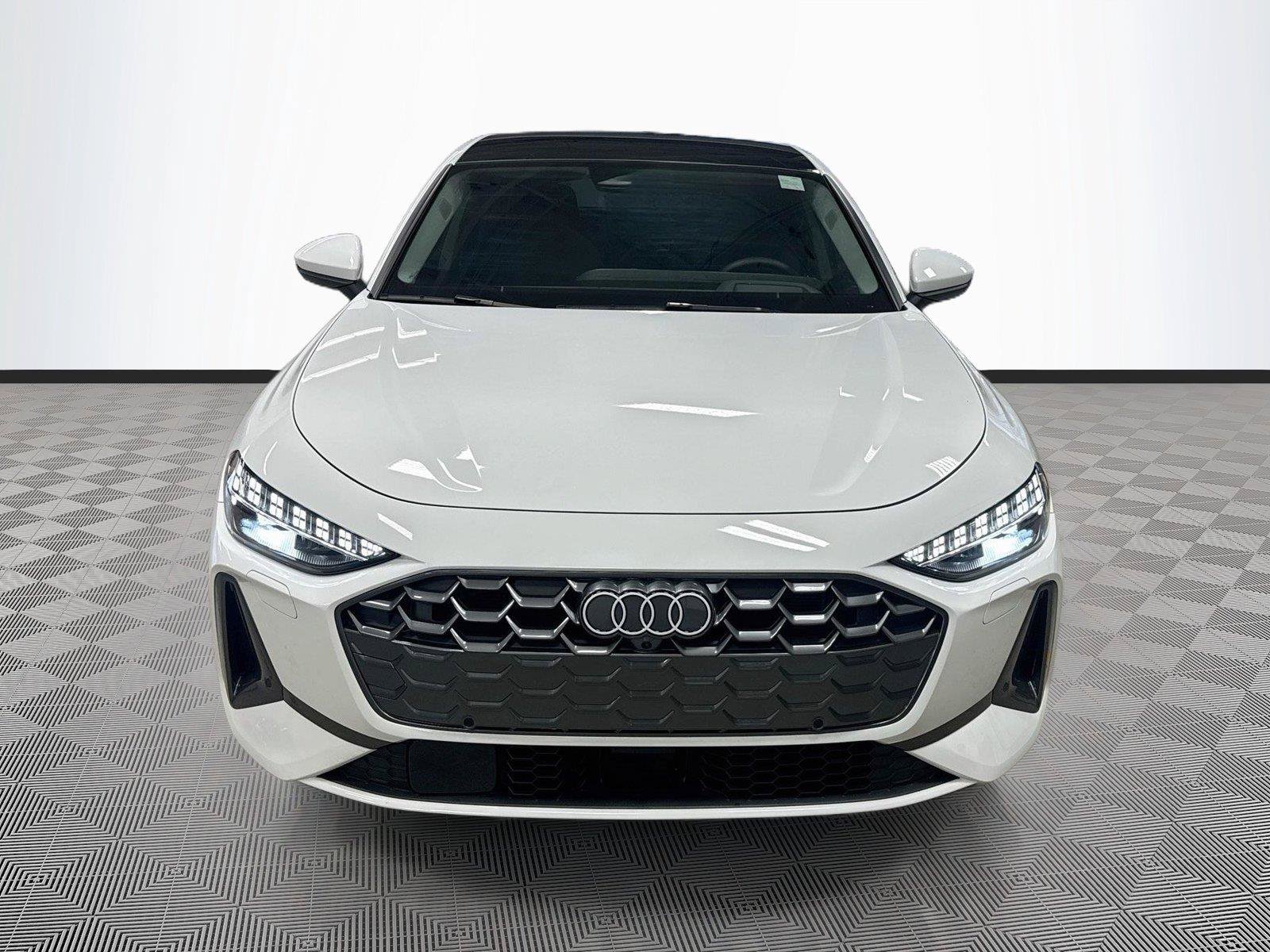 Used 2025 Audi A5 2.0T Premium Plus w/ Premium Plus AWD/4WD image 2
