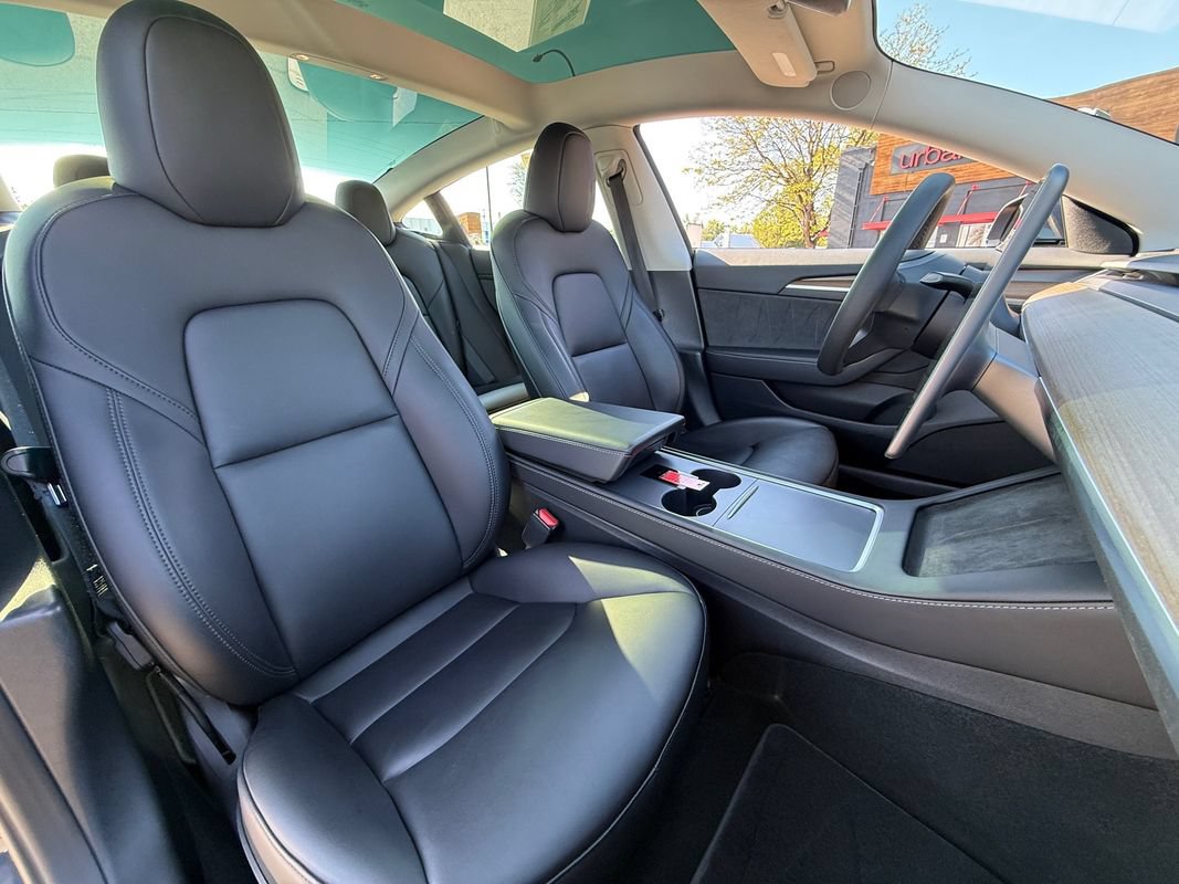 Used 2021 Tesla Model 3 Long Range AWD/4WD image 30