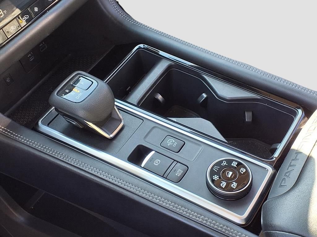 Used 2023 Nissan Pathfinder Platinum w/ Cargo Package image 14