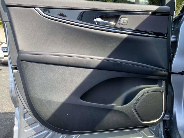 Used 2023 Lincoln Nautilus Reserve image 22