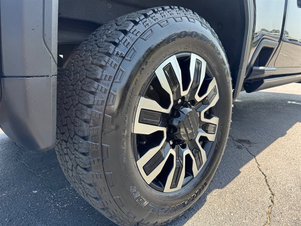 Used 2021 GMC Sierra 2500 Denali w/ Denali Ultimate Package image 10