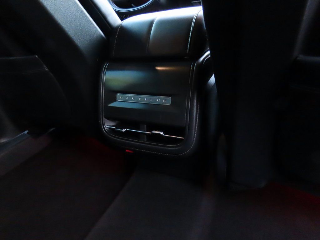 Used 2024 Lincoln Nautilus Reserve w/ Jet Appearance Package (87T) image 16