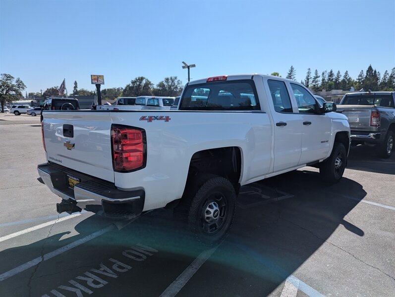 Used 2015 Chevrolet Silverado 2500 W/T AWD/4WD image 6