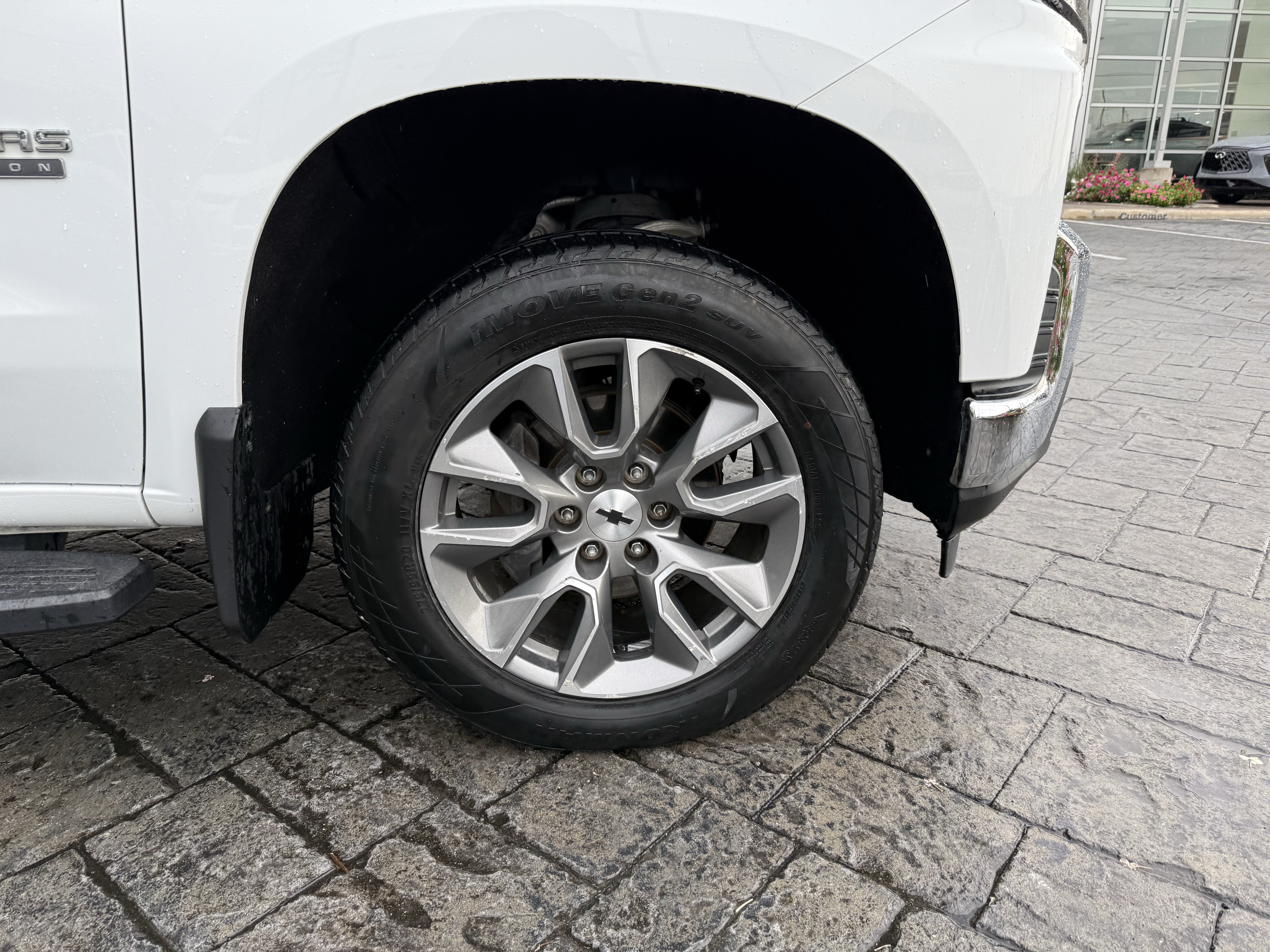 Used 2019 Chevrolet Silverado 1500 LT w/ Texas Edition RWD image 9