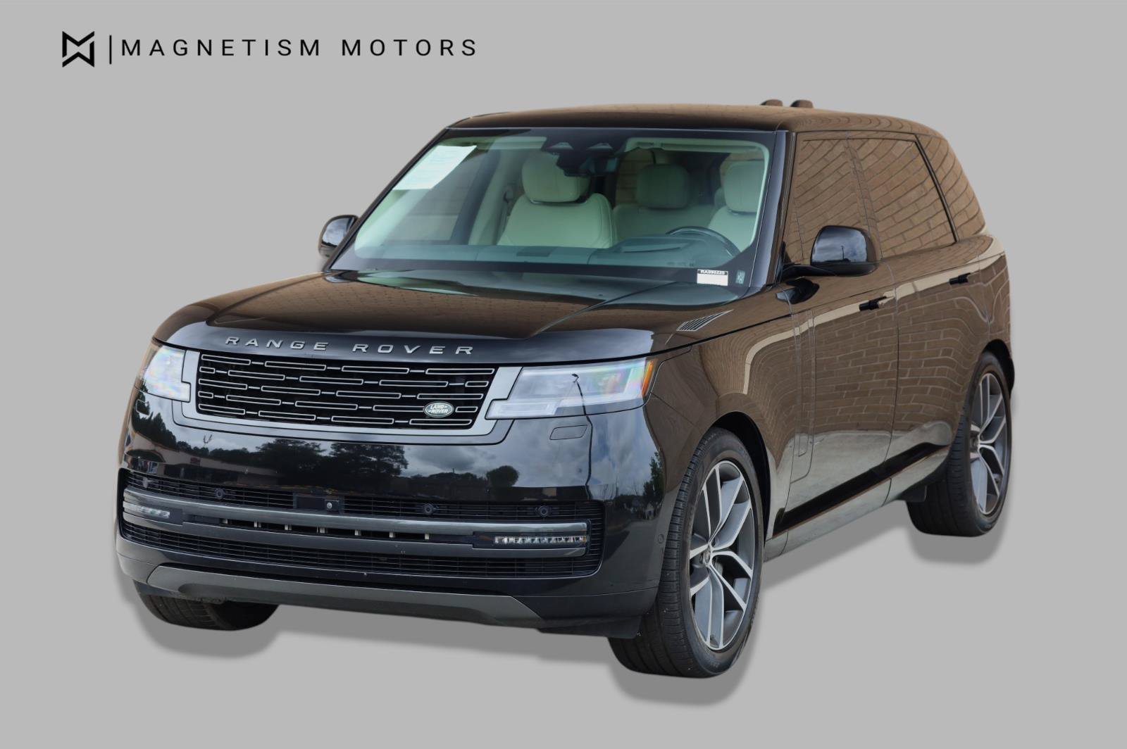 Used 2024 Land Rover Range Rover Long Wheelbase SE AWD/4WD image 6