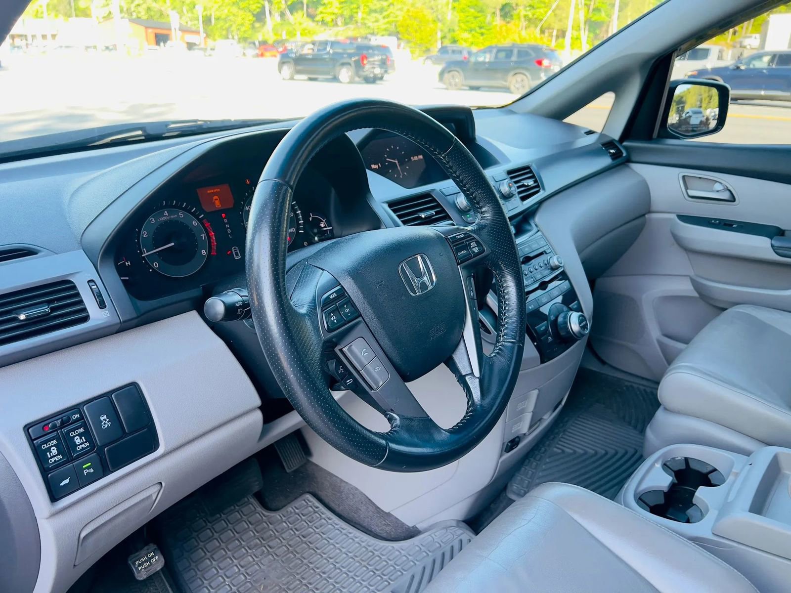 Used 2012 Honda Odyssey Touring image 31