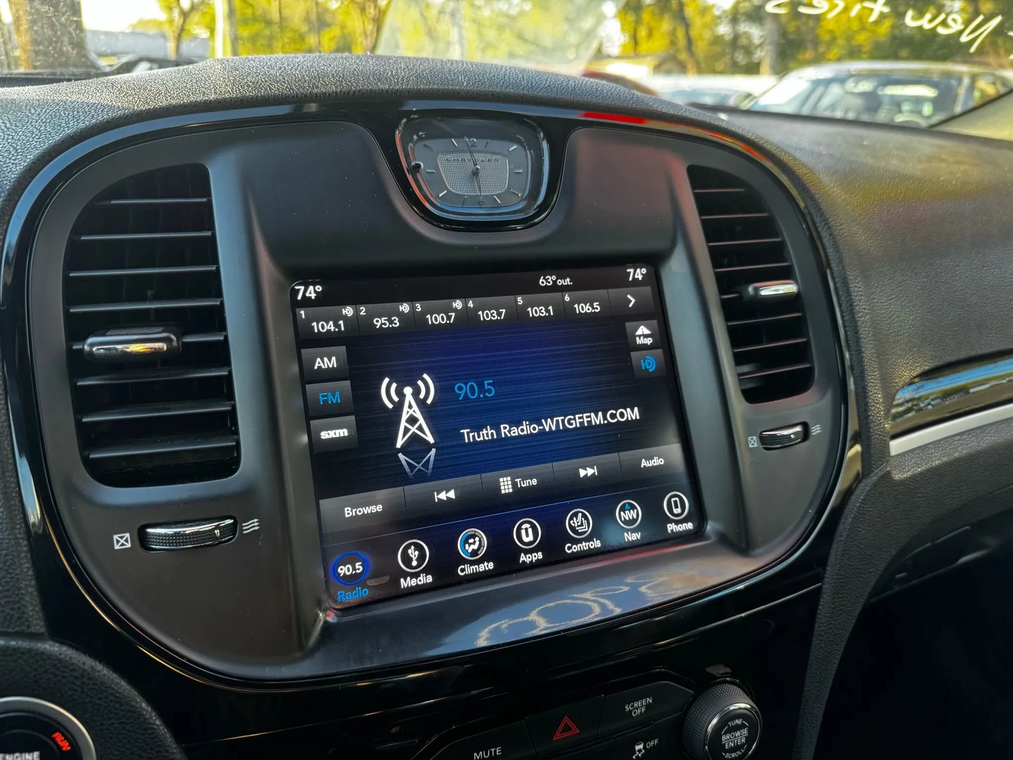 Used 2018 Chrysler 300 S w/ 300S Premium Group image 24