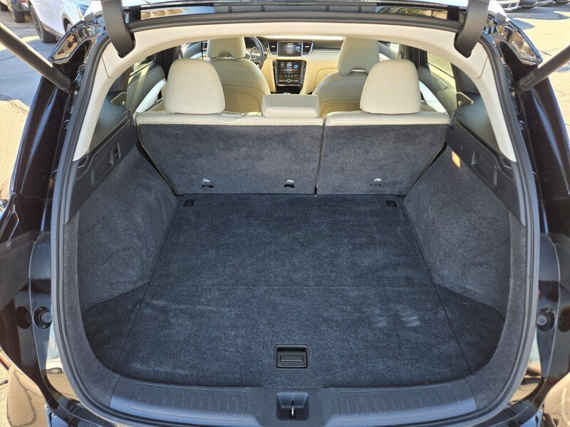 Used 2021 INFINITI QX50 Luxe AWD/4WD image 14