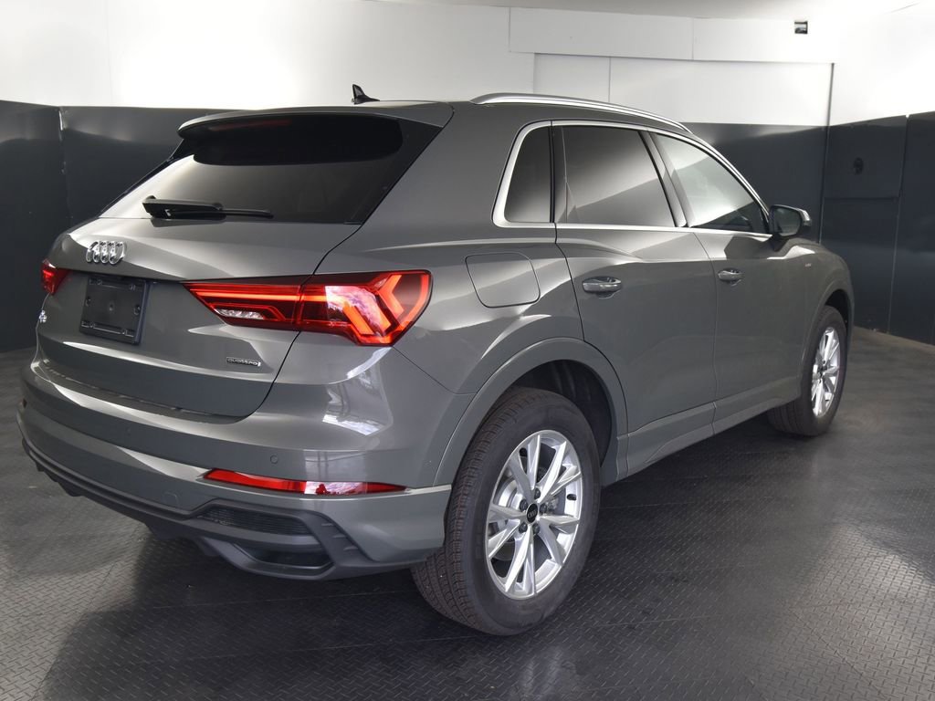 New 2025 Audi Q3 2.0T Premium image 39
