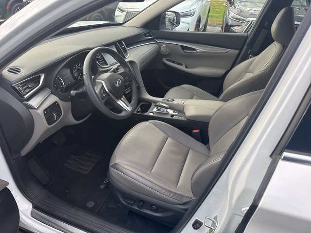 Certified 2023 INFINITI QX50 Luxe image 13