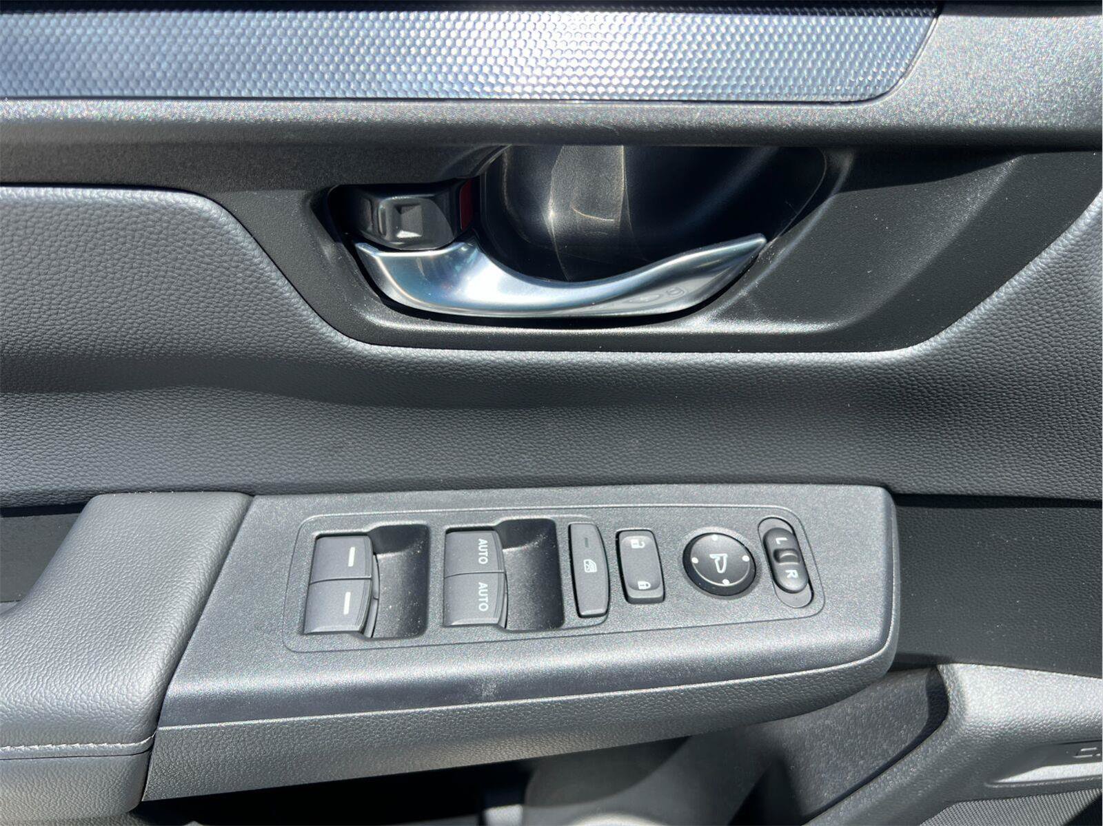 Used 2026 Honda CR-V EX image 11