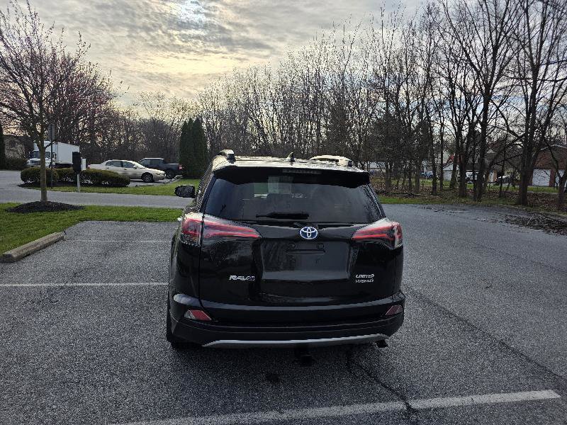 Used 2017 Toyota RAV4 Limited w/ Advanced Technology Package AWD/4WD image 5