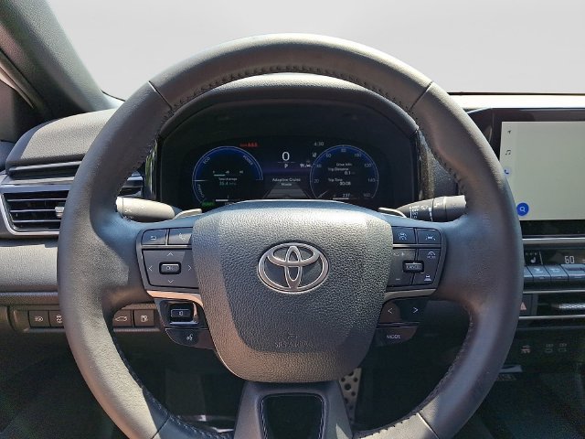 Used 2025 Toyota Camry XSE FWD image 22