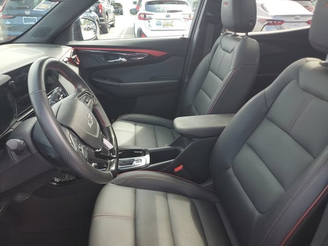 Used 2024 Chevrolet TrailBlazer RS w/ Convenience Package AWD/4WD image 17