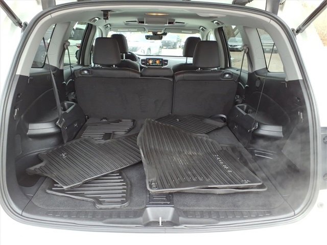 Used 2021 Honda Pilot Touring image 9