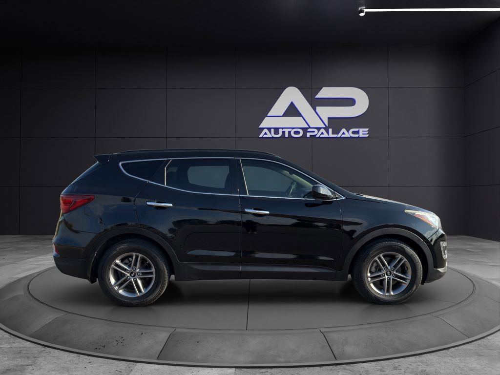 Used 2017 Hyundai Santa Fe Sport image 8