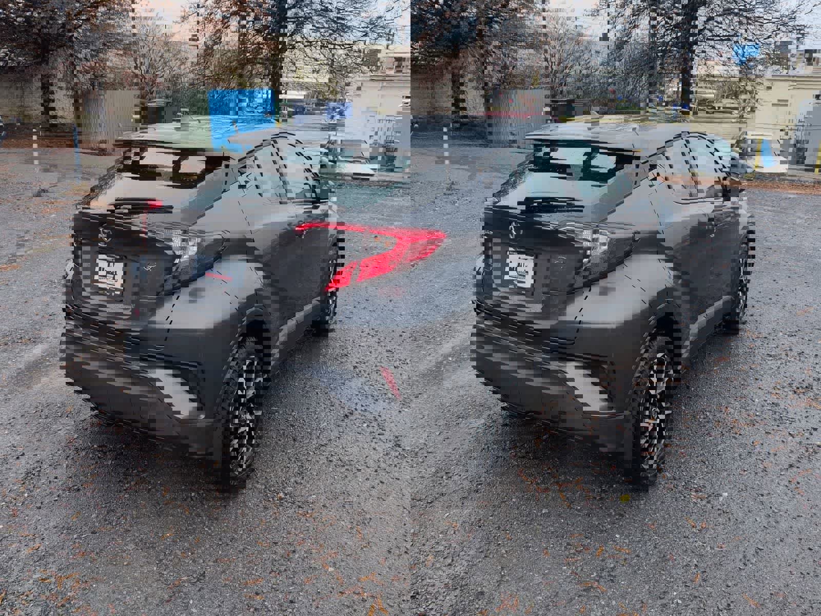 Used 2020 Toyota C-HR XLE image 8