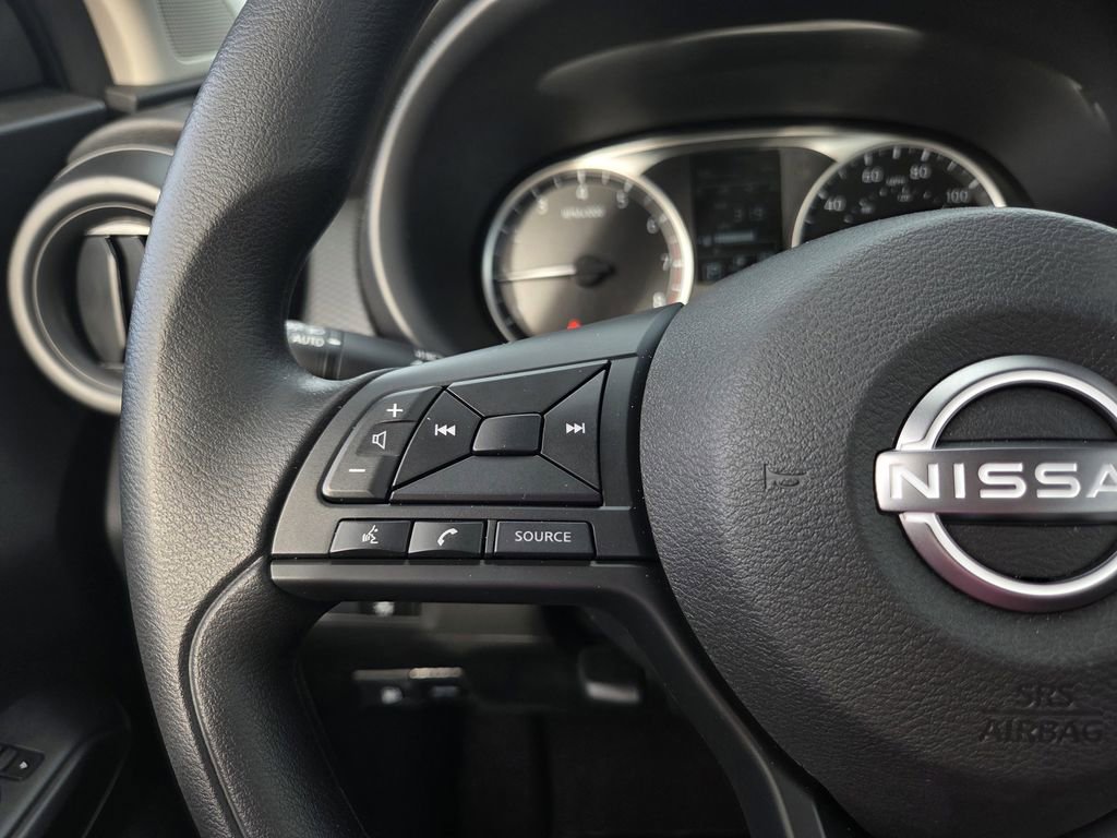 Certified 2025 Nissan Kicks Play S image 20