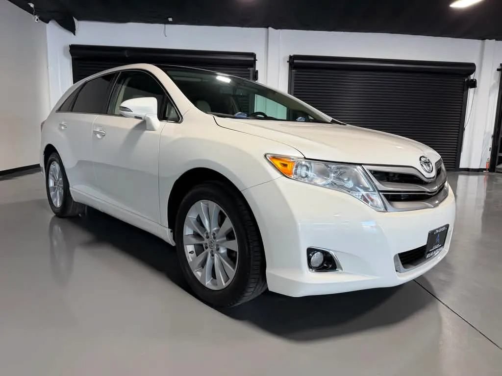Used 2013 Toyota Venza XLE w/ XLE Premium Pkg FWD image 3