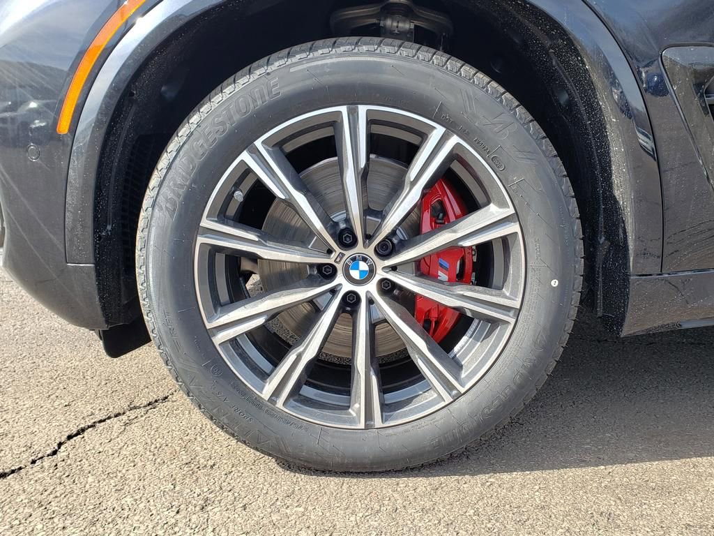 New 2026 BMW X5 xDrive40i w/ M Sport Package image 12