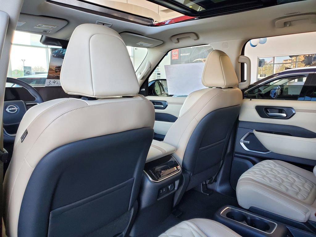 New 2026 Nissan Armada Platinum Reserve image 12