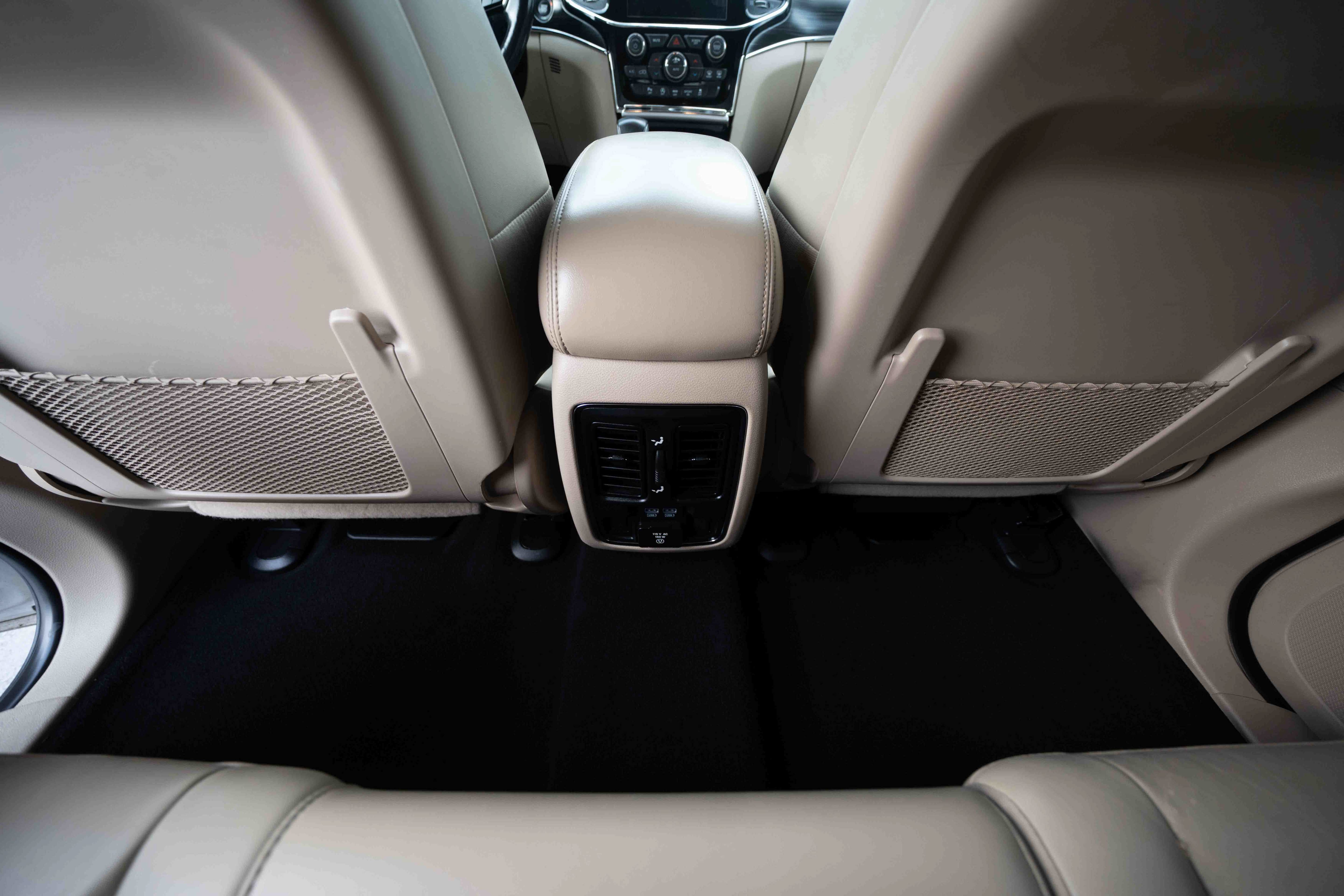 Used 2019 Jeep Grand Cherokee Limited AWD/4WD image 21
