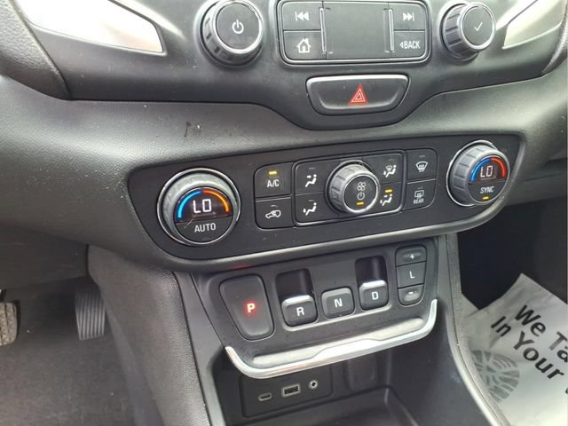 Used 2021 GMC Terrain SLT w/ Elevation Edition AWD/4WD image 23
