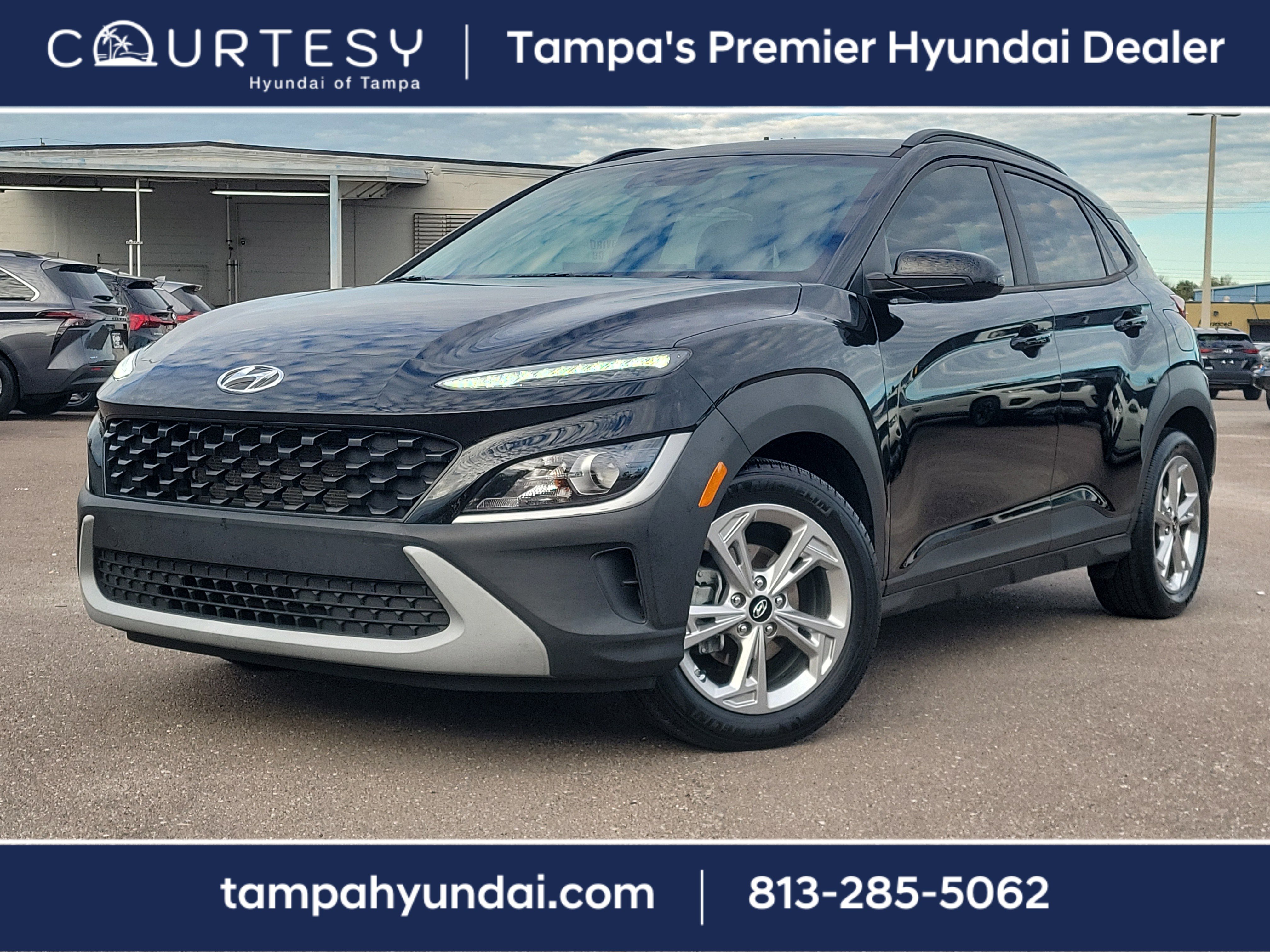 Used 2023 Hyundai Kona SEL image 1