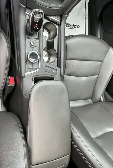 Used 2021 Cadillac XT5 Premium Luxury image 10