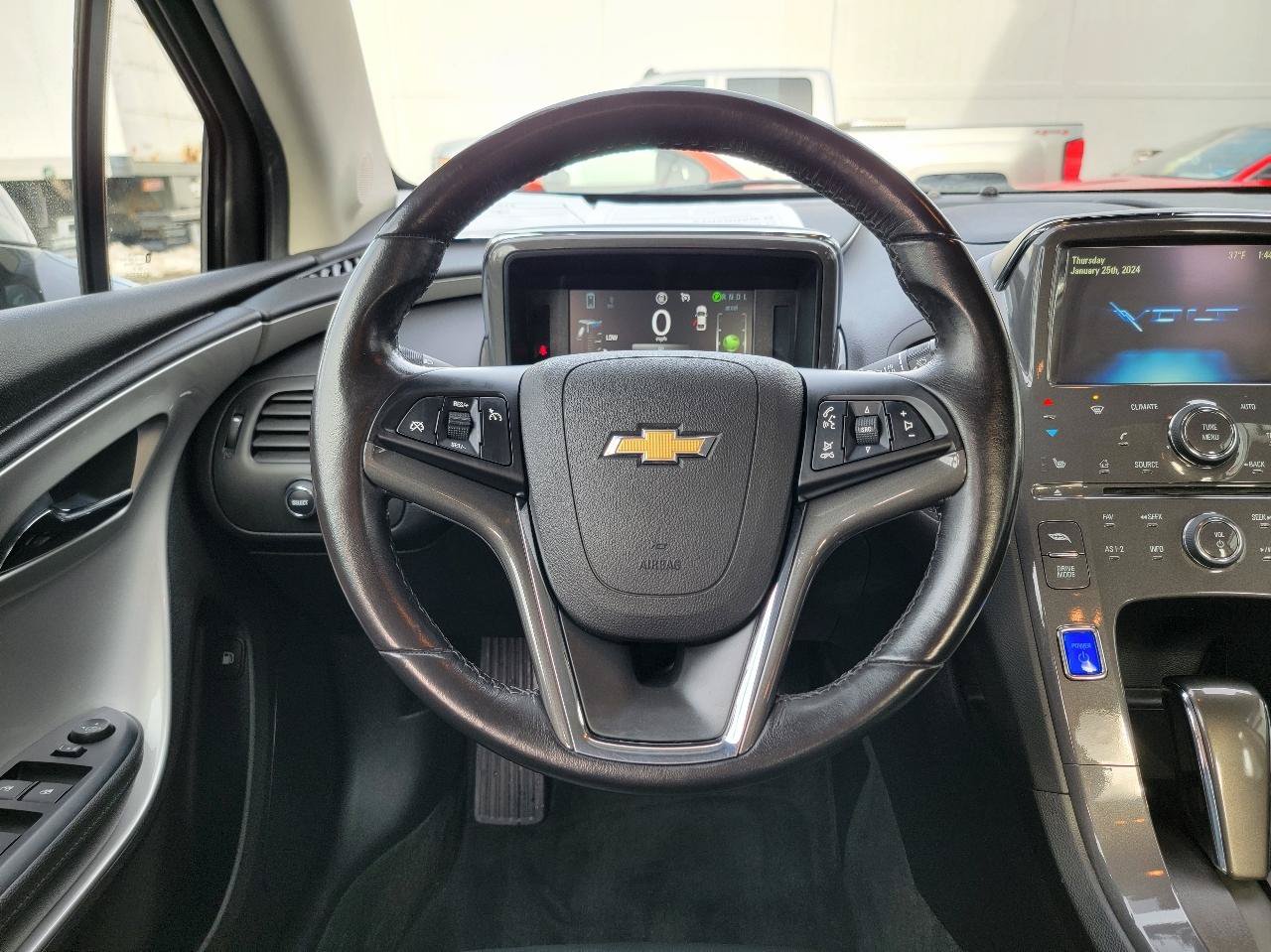 Used 2015 Chevrolet Volt Premium w/ Premium Trim Package FWD image 21