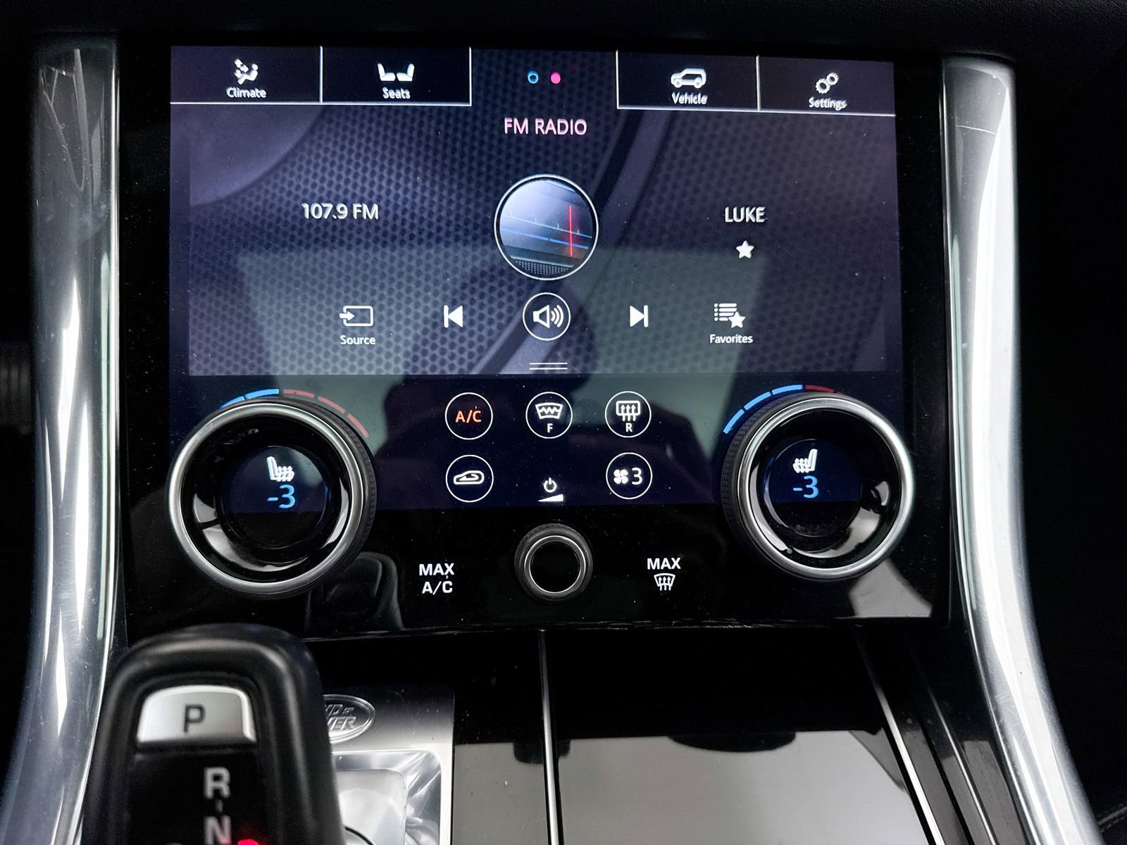 Used 2019 Land Rover Range Rover Sport HSE image 27