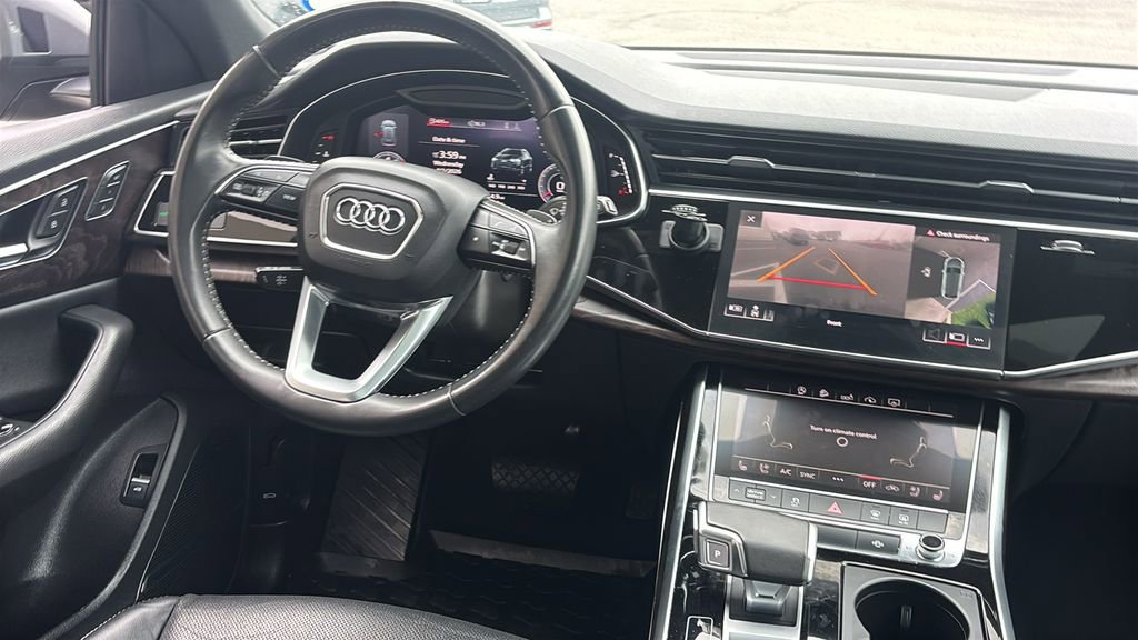 Used 2020 Audi Q8 Premium Plus w/ Premium Plus Package AWD/4WD image 7