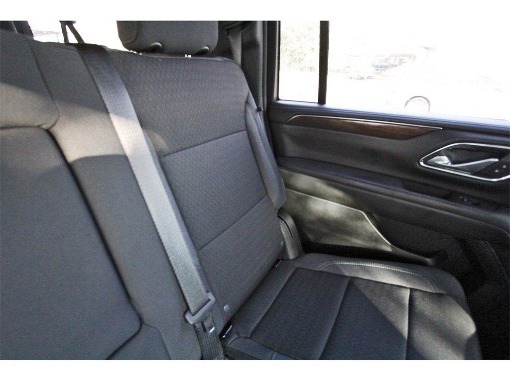 Used 2024 GMC Yukon XL SLE w/ Gmc Pro Safety Plus Package image 12