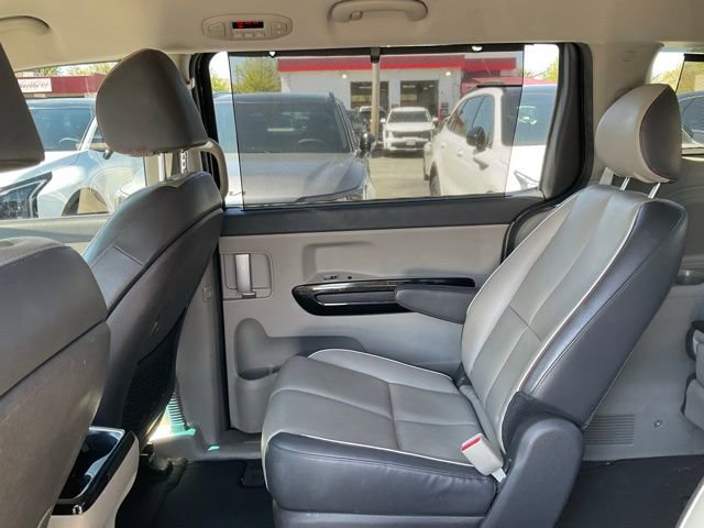 Certified 2017 Kia Sedona EX image 43