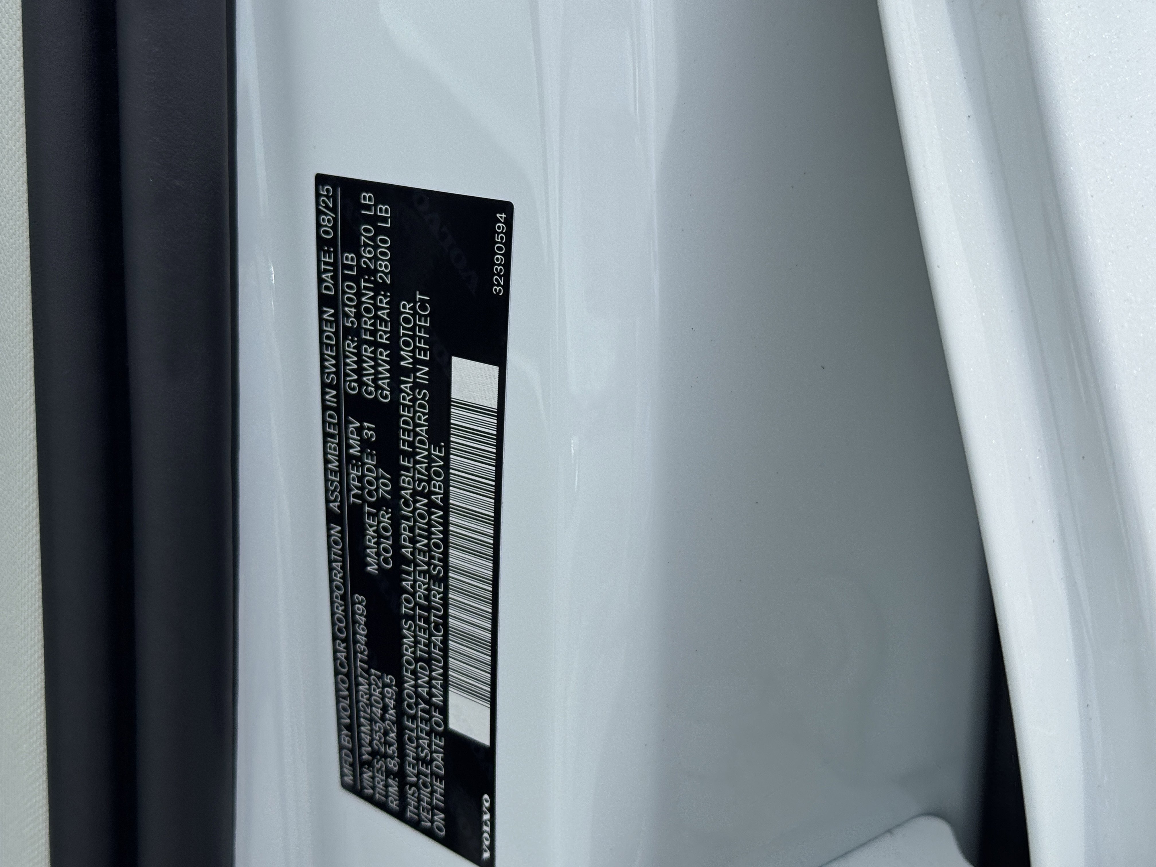 New 2026 Volvo XC60 B5 Ultra w/ Climate Package image 36