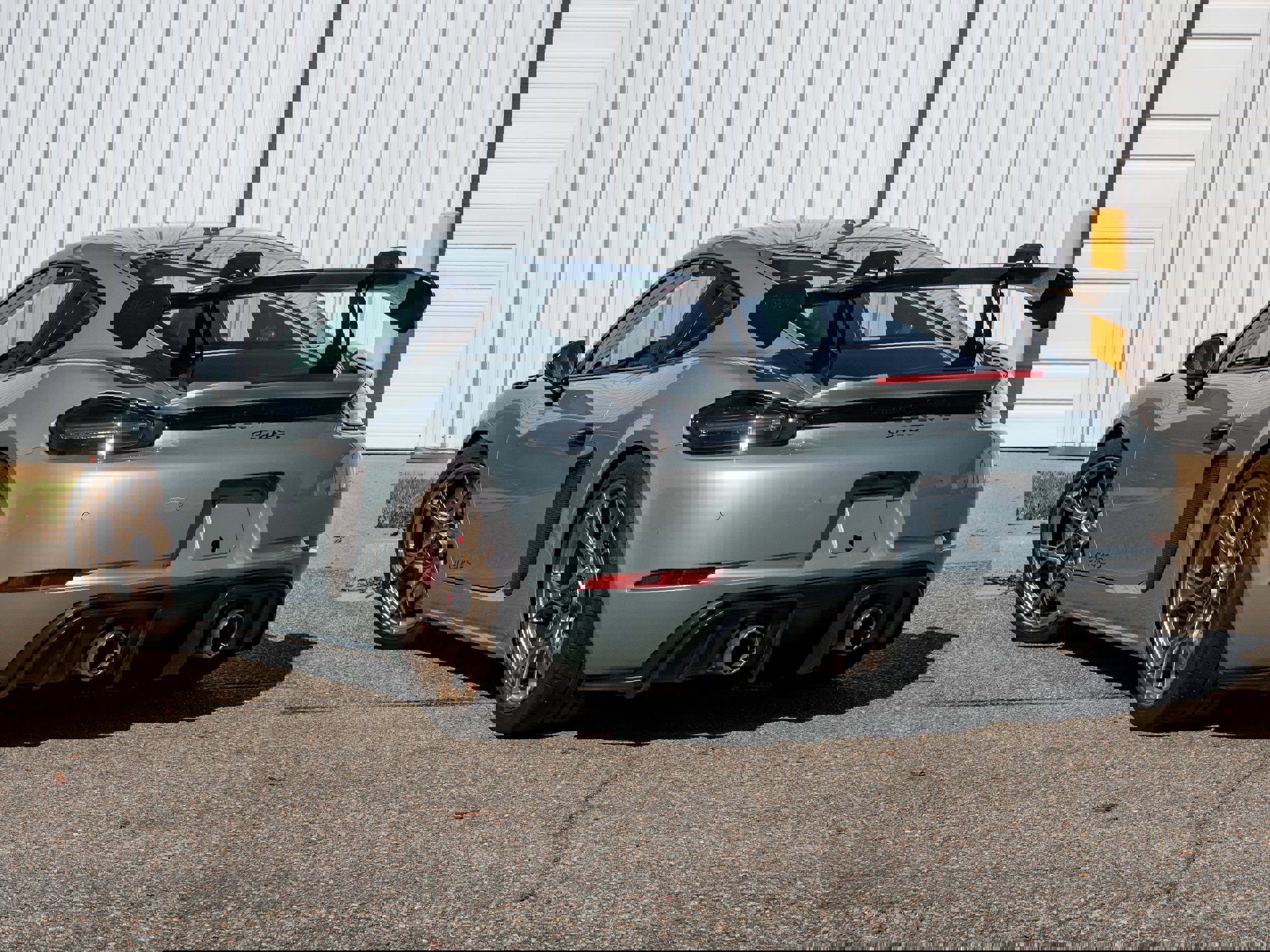 Used 2024 Porsche 718 Cayman GT4 RS image 3