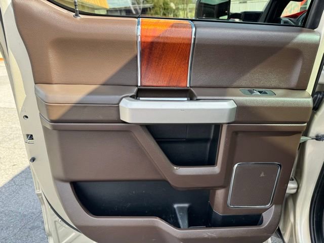 Used 2017 Ford F250 King Ranch w/ King Ranch Ultimate Package AWD/4WD image 13