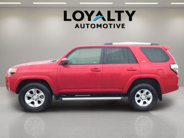 Used 2020 Toyota 4Runner SR5 image 2