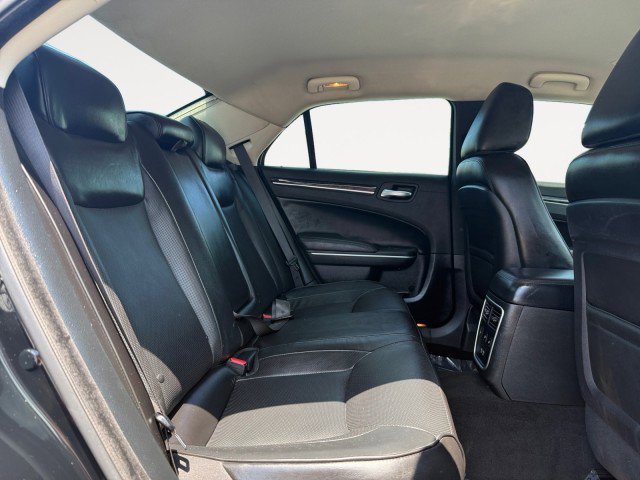 Used 2022 Chrysler 300 Touring L w/ Comfort Group RWD image 12