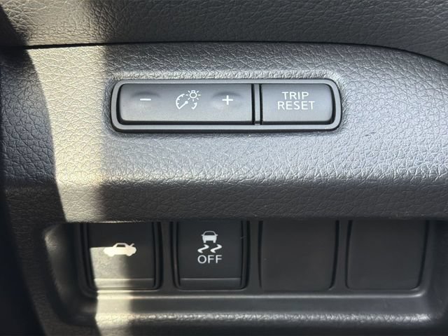 Used 2018 Nissan Altima 2.5 SR w/ SR Midnight Edition FWD image 22