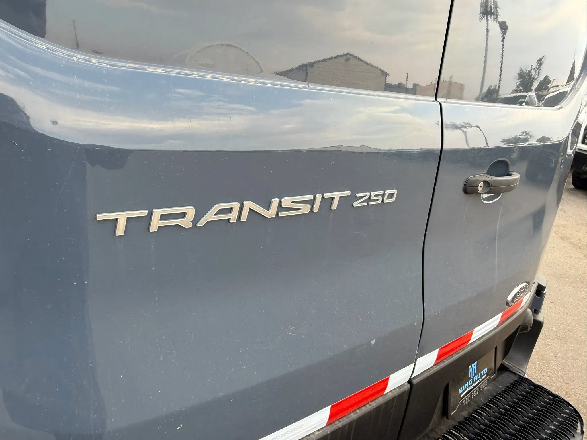 Used 2020 Ford Transit 250 148 High Roof Extended RWD image 25