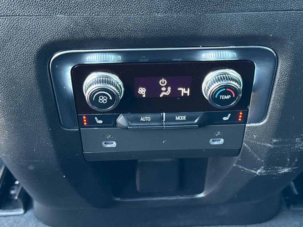Used 2023 GMC Yukon AT4 w/ AT4 Premium Package AWD/4WD image 37