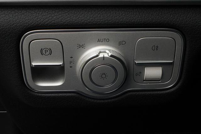 Used 2022 Mercedes-Benz GLE 350 4MATIC image 13