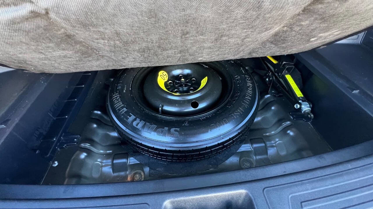 Used 2015 Hyundai Tucson GLS w/ Option Group 02 FWD image 27